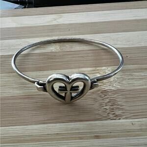James Avery Retired Sterling Silver Eternal Love Hook On Bracelet size medium